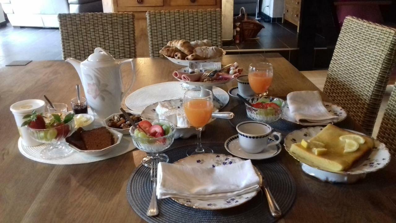 Le Val Daniniere B&B Adult Only Le Mesnil-Garnier ภายนอก รูปภาพ
