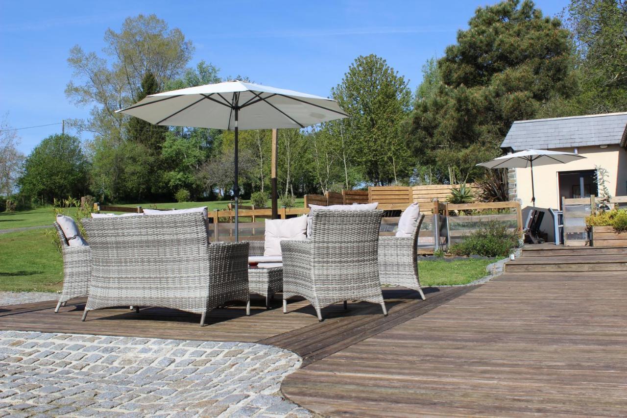 Le Val Daniniere B&B Adult Only Le Mesnil-Garnier ภายนอก รูปภาพ